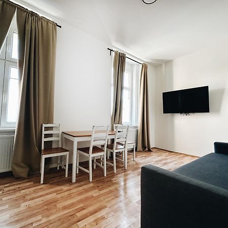 Apartament Crimson Charm Praga Zewnętrze zdjęcie